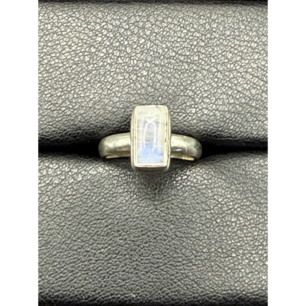 Vintage Sterling Silver Moonstone Ring Size 5 J19